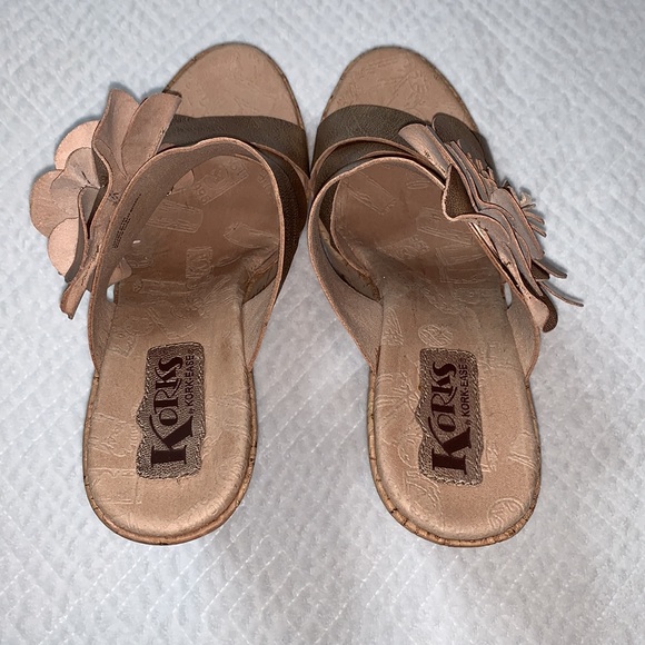 KorkEase Shoes Korks By Korkease Holly Gold Leather Rose Flower